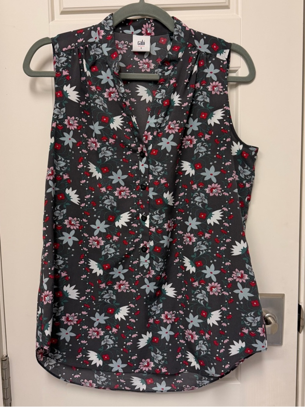 CAbi Sleeveless Floral Button-Front Camisole in Black, Red, White and Light Gray